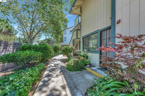 2500 Copa Del Oro Dr, Union City, CA, 94587-3180 | Card Image