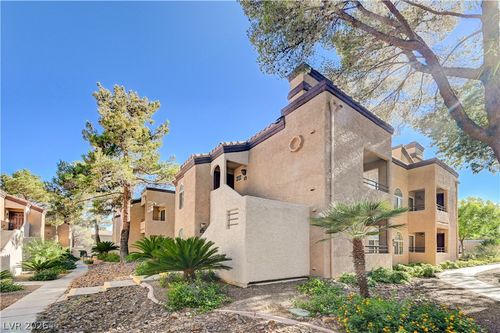 226-9325 W Desert Inn Rd, Las Vegas, NV, 89117-6702 | Card Image
