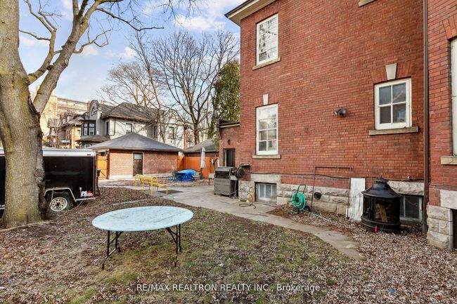 177 Dowling Ave, House other with 8 bedrooms, 3 bathrooms and 2 parking in Toronto ON | Image 38