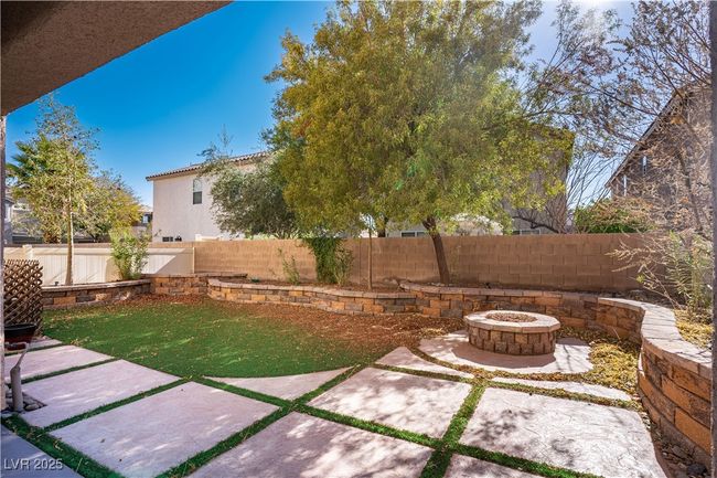 5023 Tunnel Falls Dr, House other with 3 bedrooms, 3 bathrooms and null parking in Las Vegas NV | Image 7