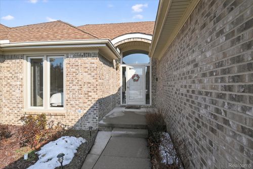 407 Fairfield Ct, Canton, MI, 48188-1075 | Card Image