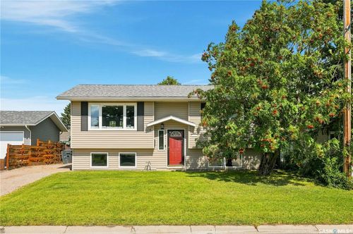 116 Canora Street W, Warman, SK, S0K4S0 | Card Image