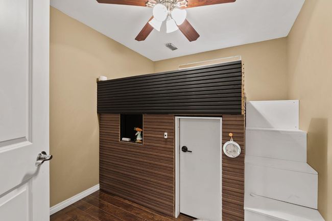 254 Discovery Ridge Way Sw, House other with 6 bedrooms, 4 bathrooms and 4 parking in Calgary AB | Image 34