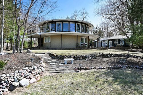 1117 E Lake Dr, Shell Lake, WI, 54871-8747 | Card Image