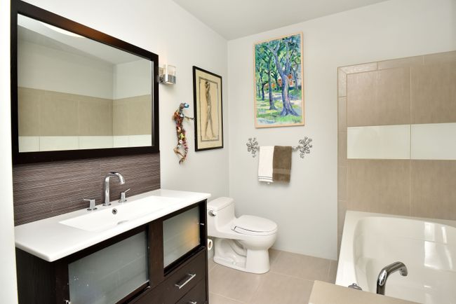 C-2 - 42266 Woodward Ave, Condo with 2 bedrooms, 2 bathrooms and null parking in Bloomfield Hills MI | Image 16