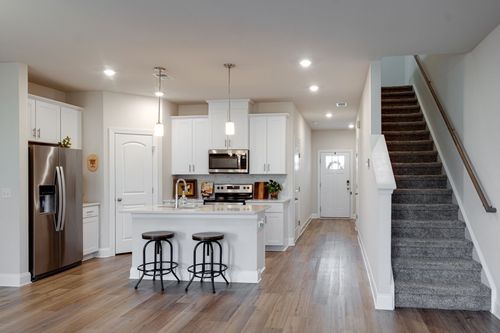 857 Longleaf Ln, Columbia, TN, 38401-1085 | Card Image