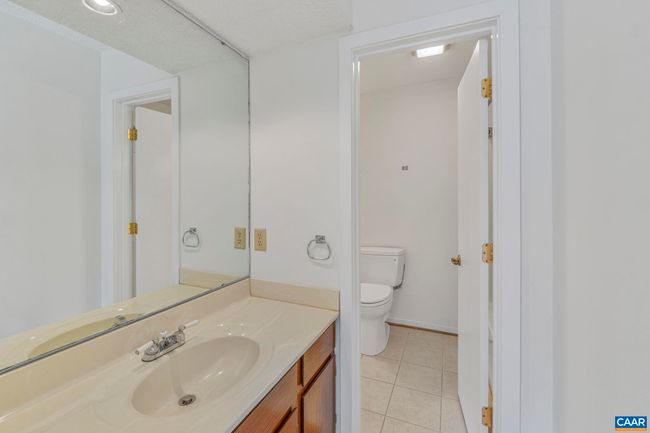 553 Millstone Ct, Condo with 2 bedrooms, 2 bathrooms and null parking in CHARLOTTESVILLE VA | Image 19