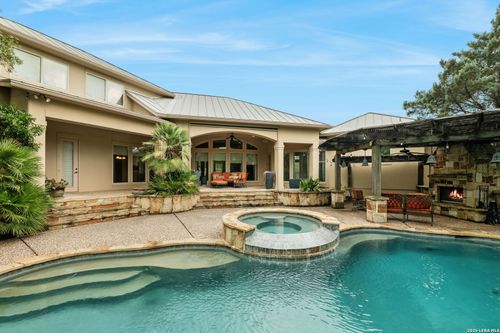 9302 Highlands Cv, Boerne, TX, 78006-4845 | Card Image