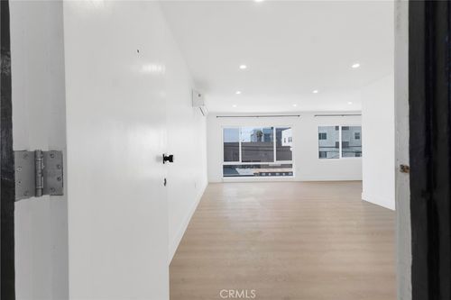 13-6300 Orange St, Los Angeles, CA, 90048-4838 | Card Image
