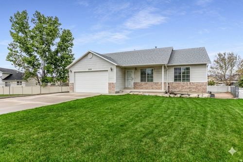 3528 W Crab Apple Cir, Taylorsville, UT, 84129-2879 | Card Image