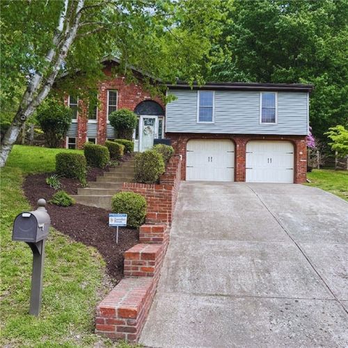 110 Hawk Dr, Glenshaw, PA, 15116-1047 | Card Image