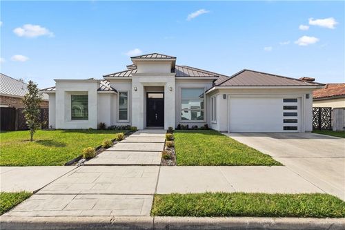 1523 N Aransas Street, Alton, TX, 78573 | Card Image