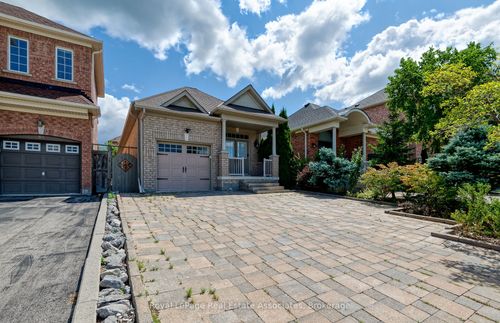 lower-41 Greenview Cir, Maple, ON, L6A0B5 | Card Image