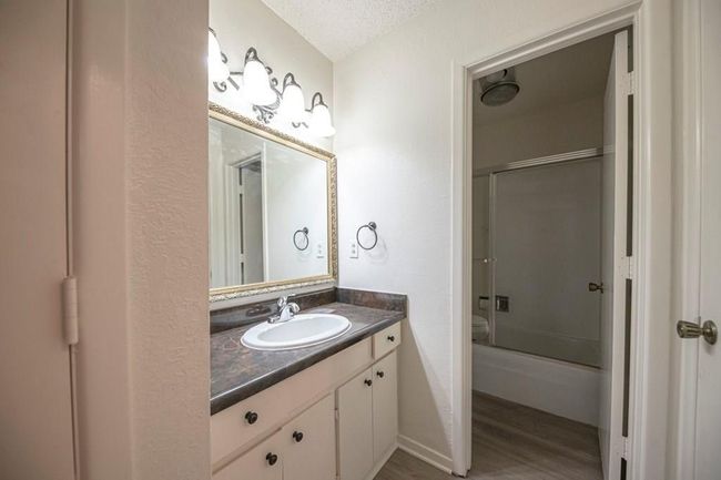 APT-21 - 2100 W Wadley Ave, Condo with 3 bedrooms, 3 bathrooms and 1 parking in Midland TX | Image 21