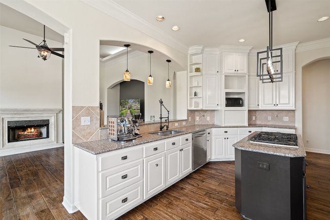 2413 Never Bend Cv, House other with 4 bedrooms, 4 bathrooms and 3 parking in Austin TX | Image 9