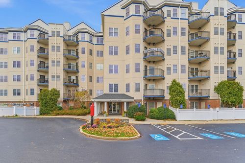 apt-2311-10 Seaport Dr, Quincy, MA, 02171-1586 | Card Image