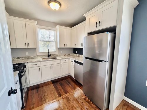 2-121 Lowden St, Pawtucket, RI, 02860-6047 | Card Image