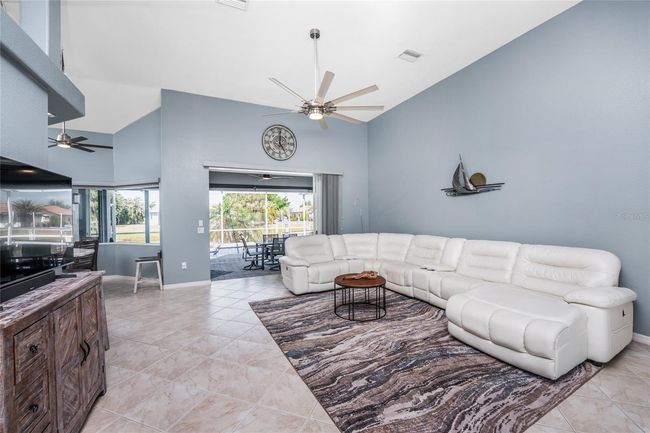 15674 Applewhite Cir, House other with 3 bedrooms, 3 bathrooms and null parking in Port Charlotte FL | Image 29
