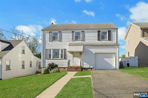 37 Noel Dr, North Arlington, NJ, 07031-5309 | Card Image