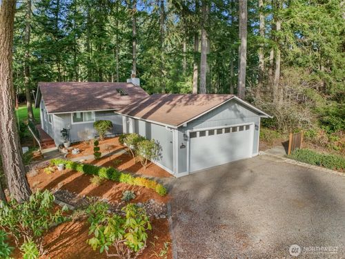 11001 Pioneer Dr, Anderson Island, WA, 98303-8653 | Card Image