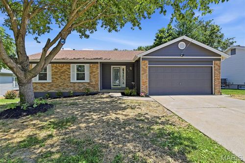 57 Valley View Dr, Saint Peters, MO, 63376-2926 | Card Image