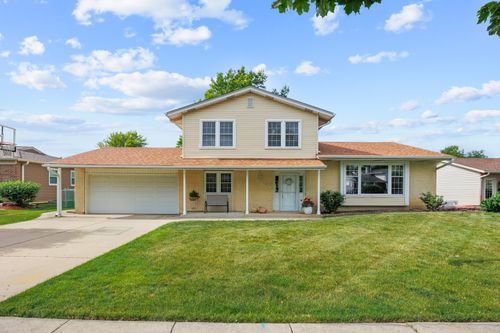 1558 Oregon Trl, Elk Grove Village, IL, 60007-2852 | Card Image