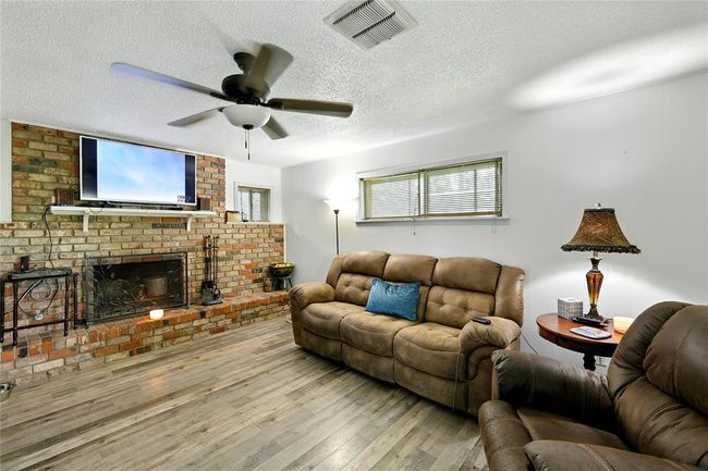 1566 S Robb St, House other with 2 bedrooms, 2 bathrooms and 3 parking in Trinity TX | Image 6