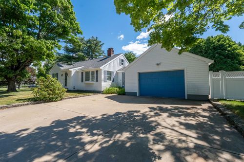 54 Washington St, Seabrook, NH, 03874-4638 | Card Image