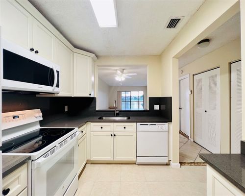 apt-194-5200 Nw 31st Ave, FORT LAUDERDALE, FL, 33309-2556 | Card Image