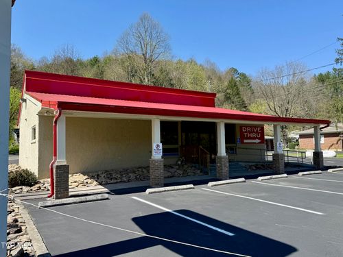 11231 Indian Creek Rd, Pound, VA, 24279-5223 | Card Image