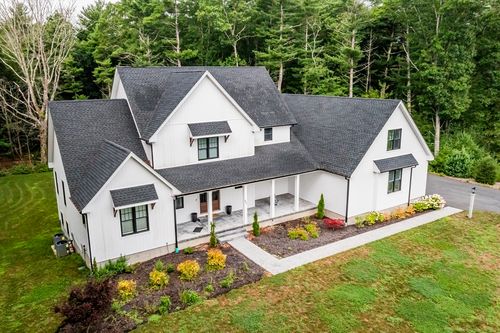 63 Whitetail Ln, Middleboro, MA, 02346-3373 | Card Image