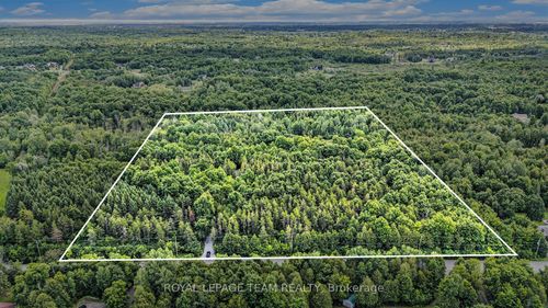 8014 Parkway Rd, Metcalfe, ON, K0A2P0 | Card Image