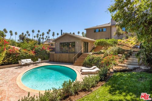 3815 Chanson Dr, View Park, CA, 90043-1601 | Card Image