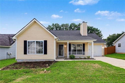 9009 Highland Pass, Fairburn, GA, 30213-4290 | Card Image