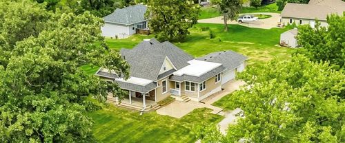 409 E 14th St, Maryville, MO, 64468-1107 | Card Image