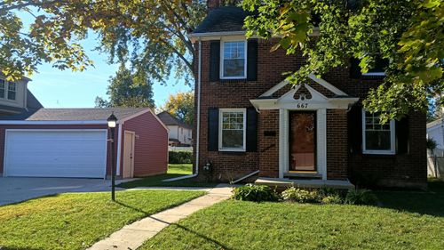 667 North Dr, Wyandotte, MI, 48192-2415 | Card Image