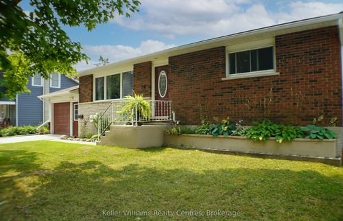 {{alt}} | Card Image