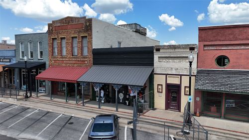 102 W Main St, Pilot Point, TX, 76258-4158 | Card Image