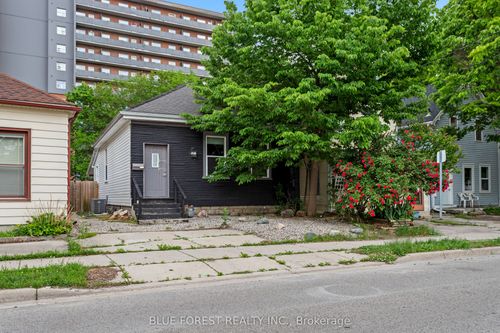 190 Clarence St, London, ON, N6B2J7 | Card Image
