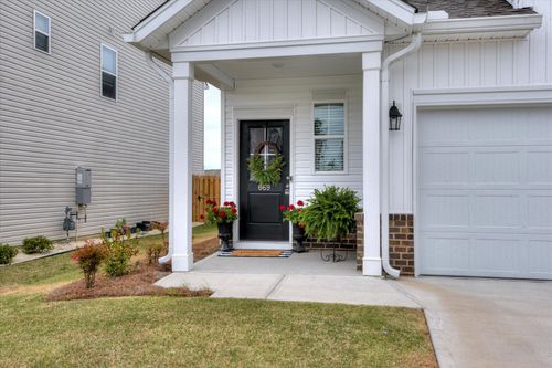 669 Manitou Cir, Aiken, SC, 29801-5215 | Card Image