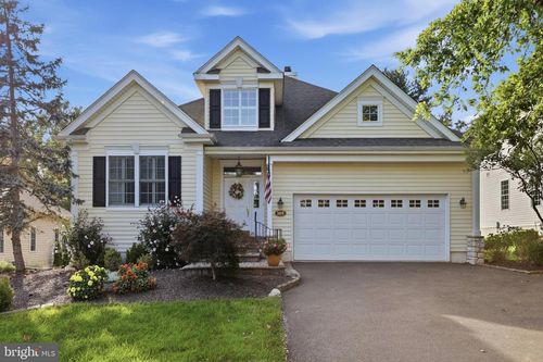 105 Silvertail Ln, NEW HOPE, PA, 18938-5764 | Card Image