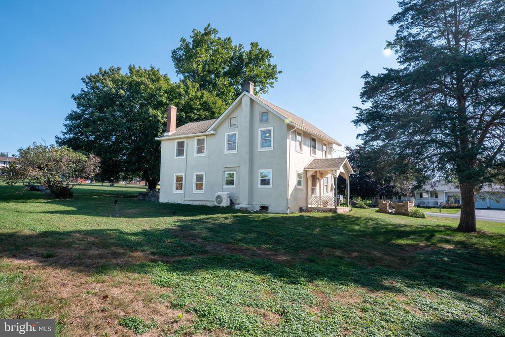Tumblebrook Rd, Coopersburg, PA 18036