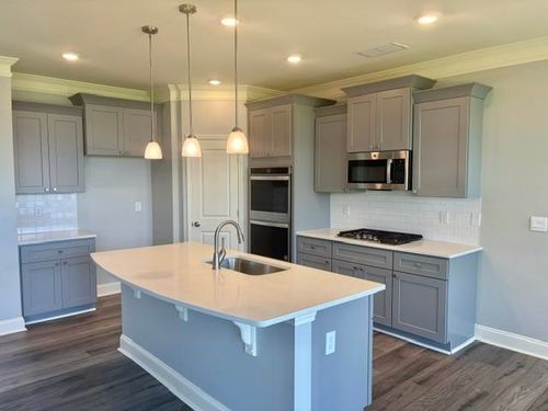 6208 Graymount Trl, Boiling Springs, SC, 29316-8551 | Card Image