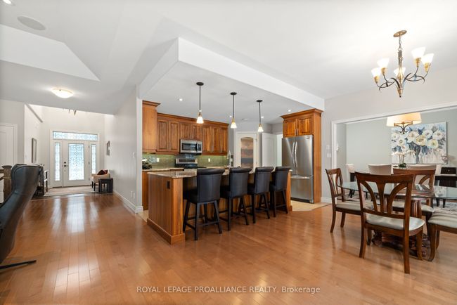 18 Windwhisper Dr, House other with 3 bedrooms, 2 bathrooms and 7 parking in Plainfield ON | Image 17