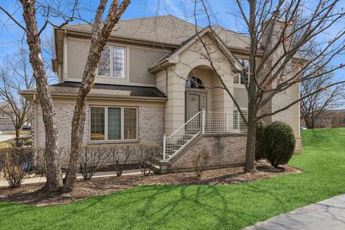 54 Beaconsfield Ct, Lincolnshire, IL, 60069-2905 | Card Image