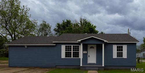 1042 Ash St, Poplar Bluff, MO, 63901-7127 | Card Image