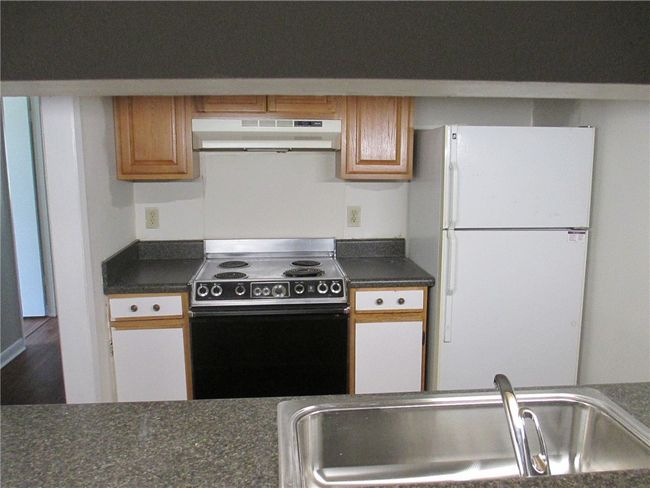 220 Elm St, Condo with 4 bedrooms, 2 bathrooms and null parking in Clemson SC | Image 4