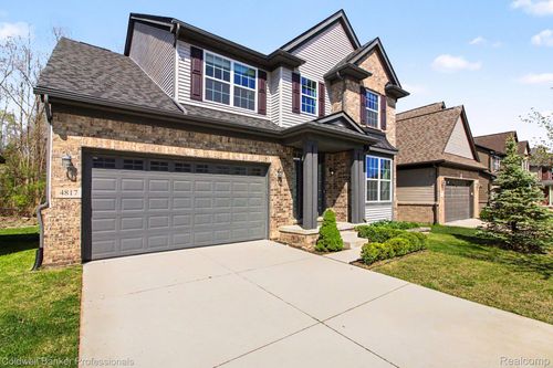 4817 W Stonegate Cir, Lake Orion, MI, 48359-1487 | Card Image