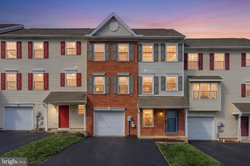 204 Country Ridge Dr, RED LION, PA, 17356-8866 | Card Image