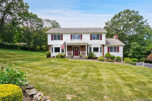 3 Annarock Dr, Somers, NY, 10589-2803 | Card Image